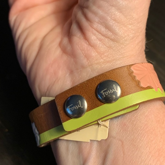 FOSSIL Leather Bracelet * NWT * - Picture 2 of 6